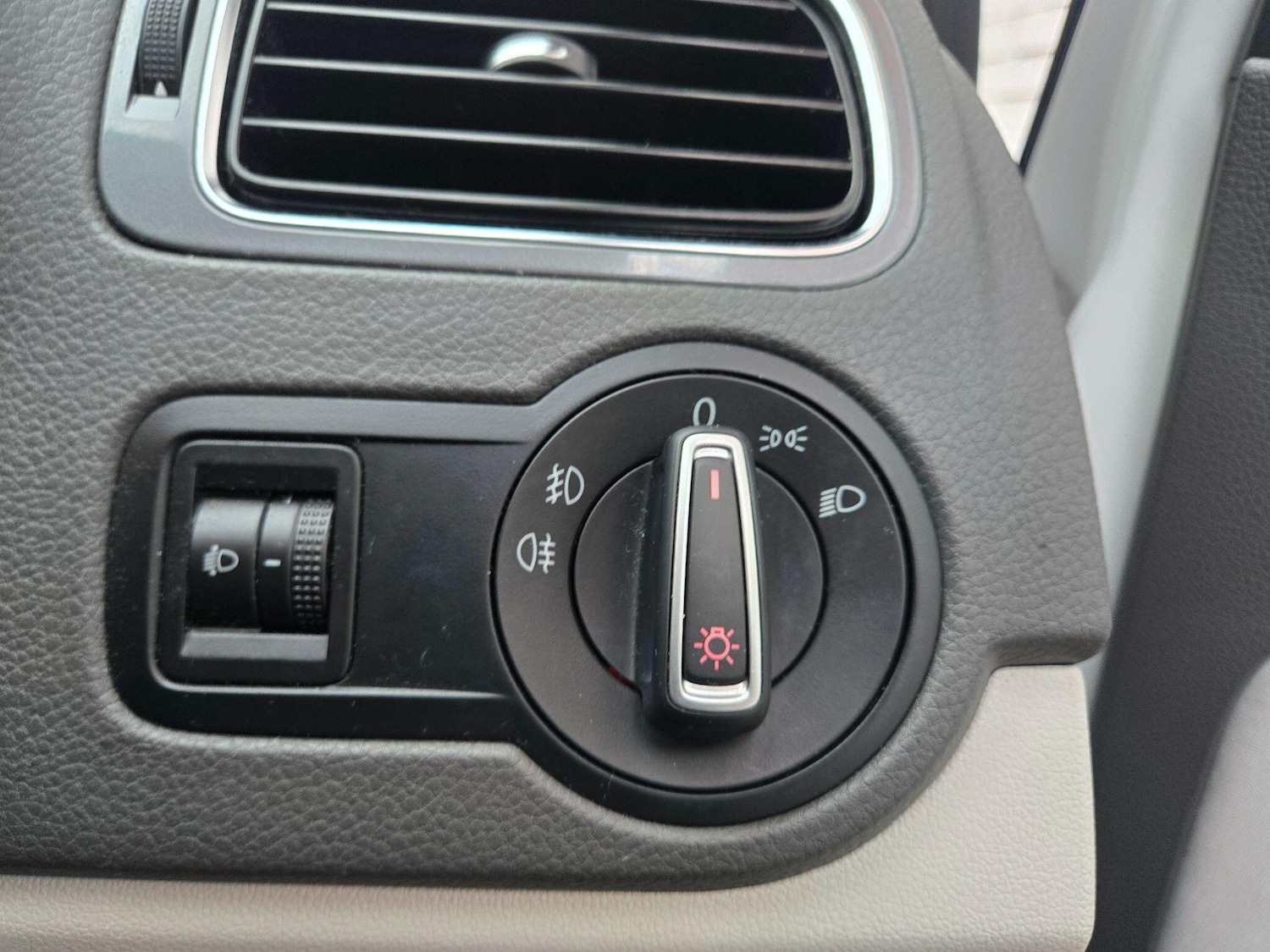 Used Volkswagen Polo for sale - 77824554: Photo 21