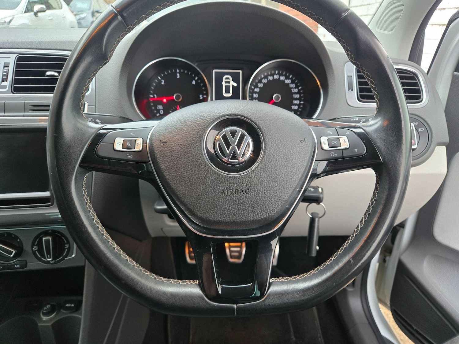 Used Volkswagen Polo for sale - 77824554: Photo 29