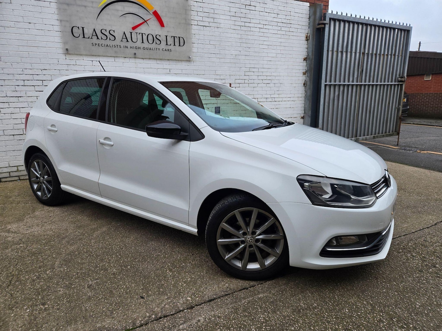 Used Volkswagen Polo for sale - 77824554: Photo 30