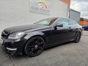 Used Mercedes-Benz C Class 2012 for sale - 79831460: Photo