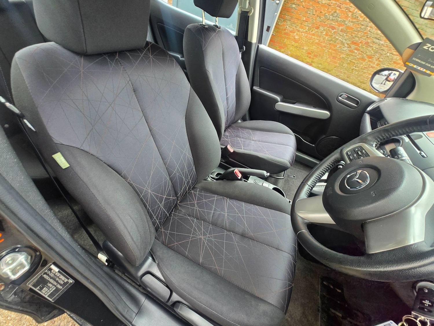 Used Mazda Mazda2 2011 for sale - 78086489: Photo 16