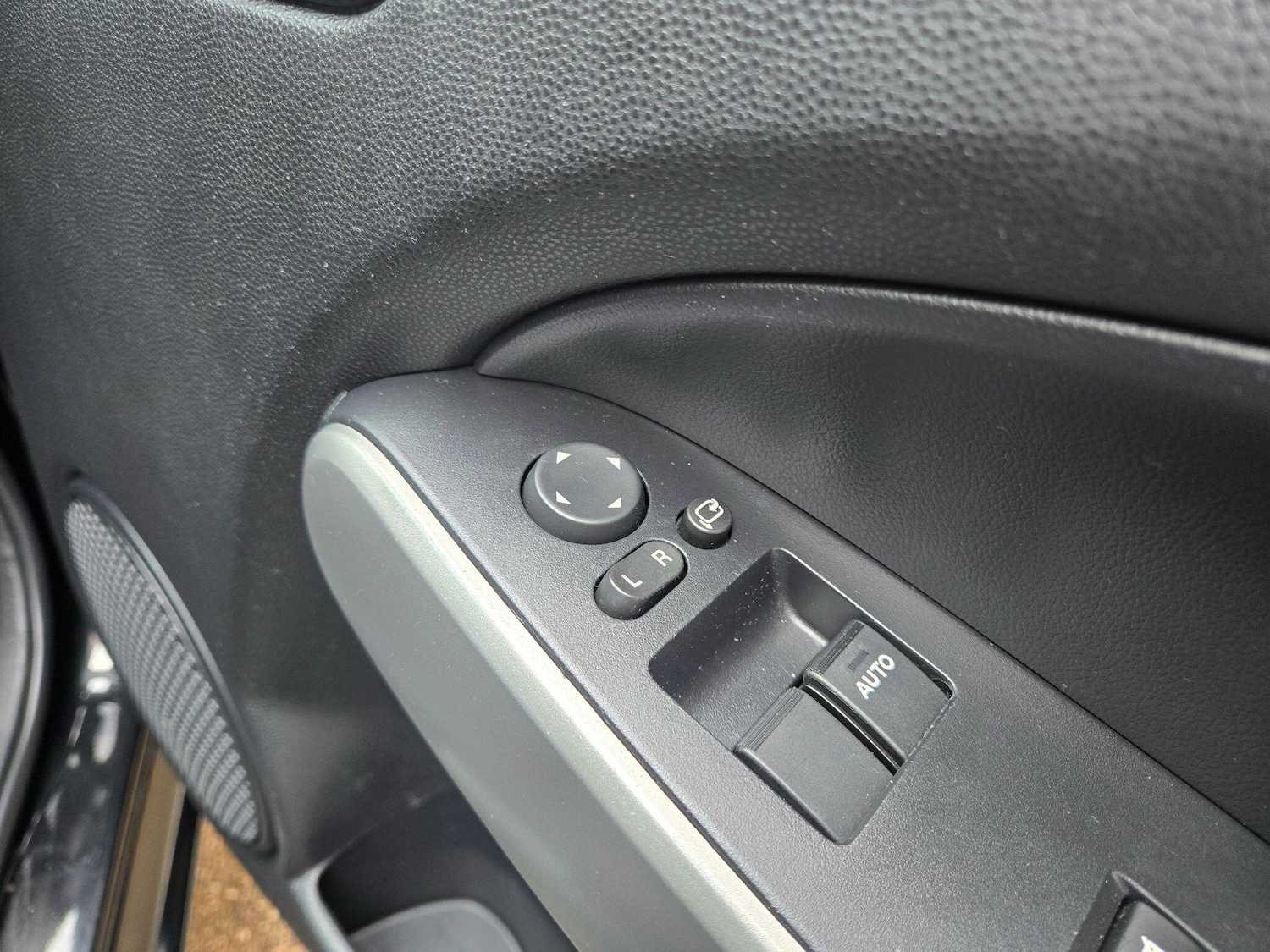 Used Mazda Mazda2 2011 for sale - 78086489: Photo 21