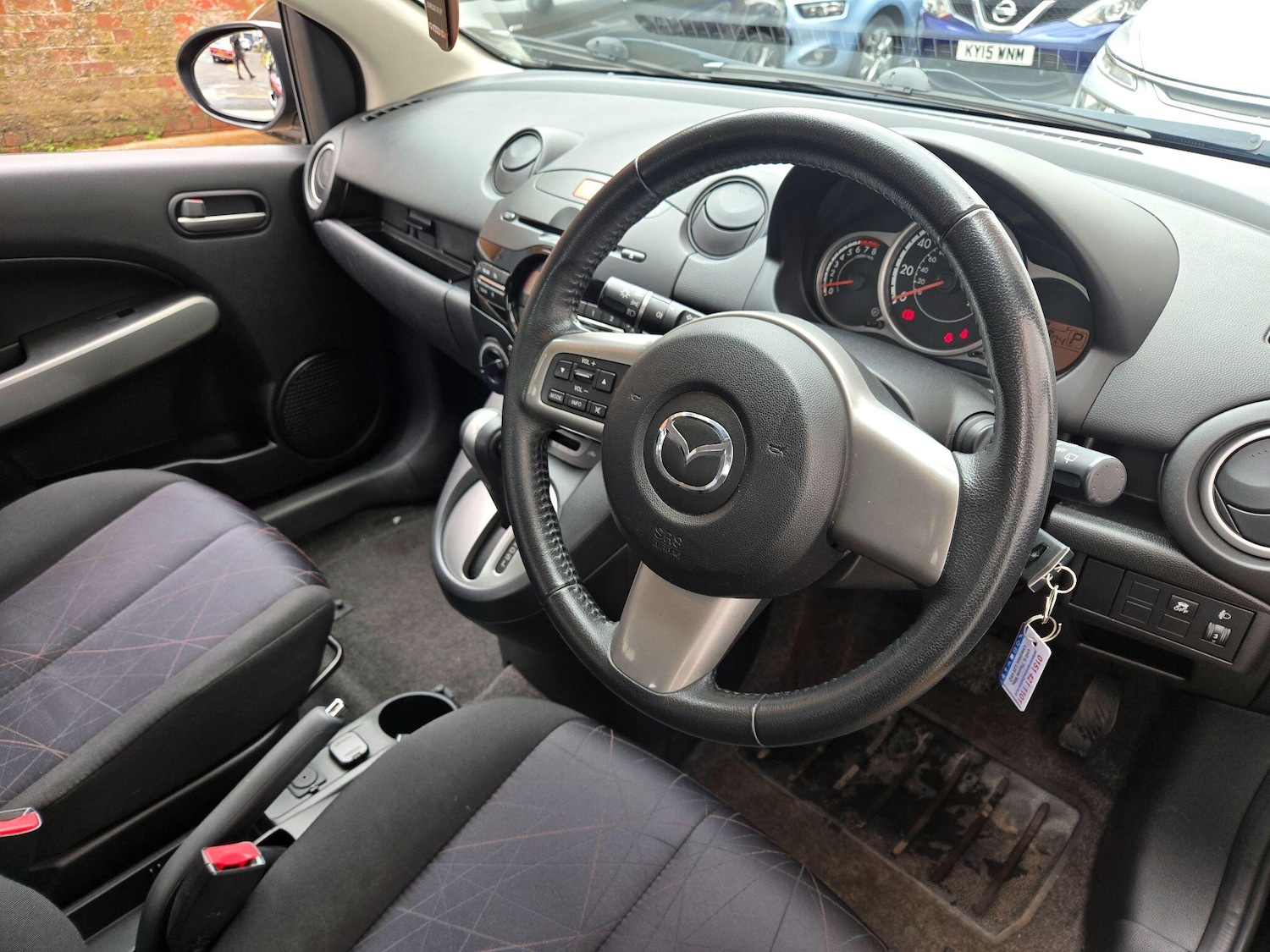 Used Mazda Mazda2 2011 for sale - 78086489: Photo 25