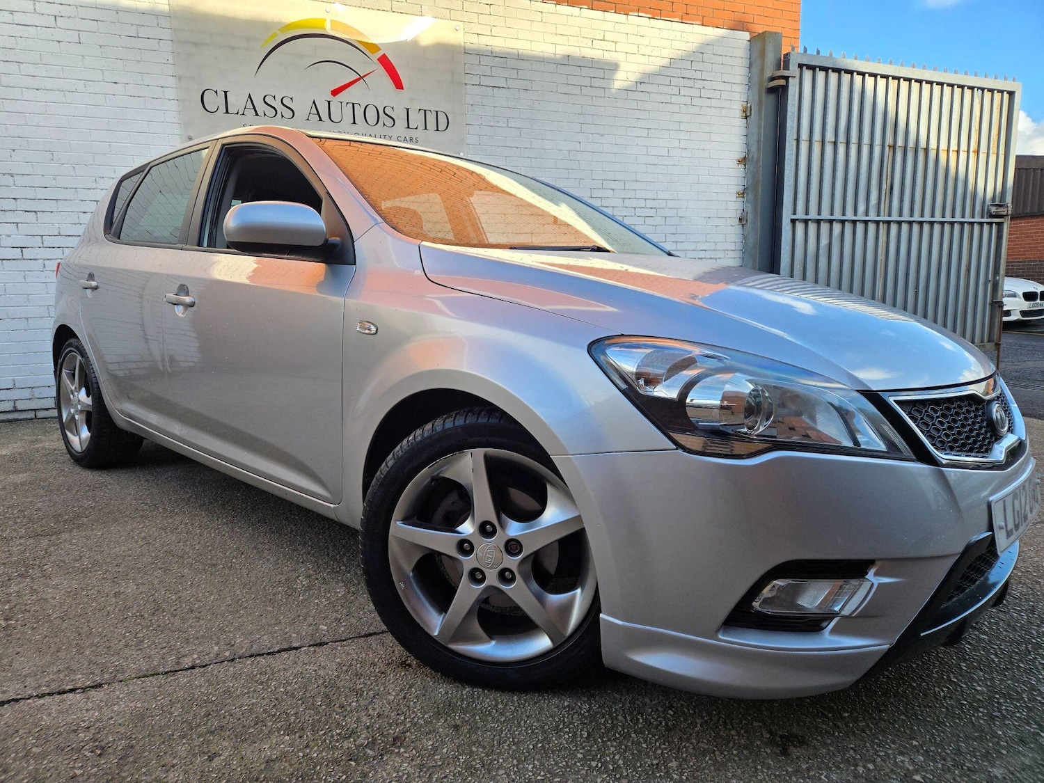 Used Kia Ceed 2012 for sale - 76398933: Photo 1