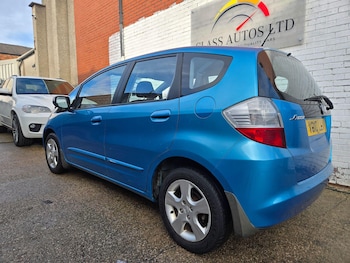 Used Honda Jazz 2010 for sale - 77238096: Photo