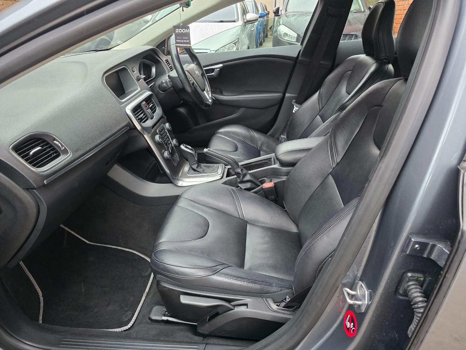 Used Volvo V40 2014 for sale - 76976646: Photo 27