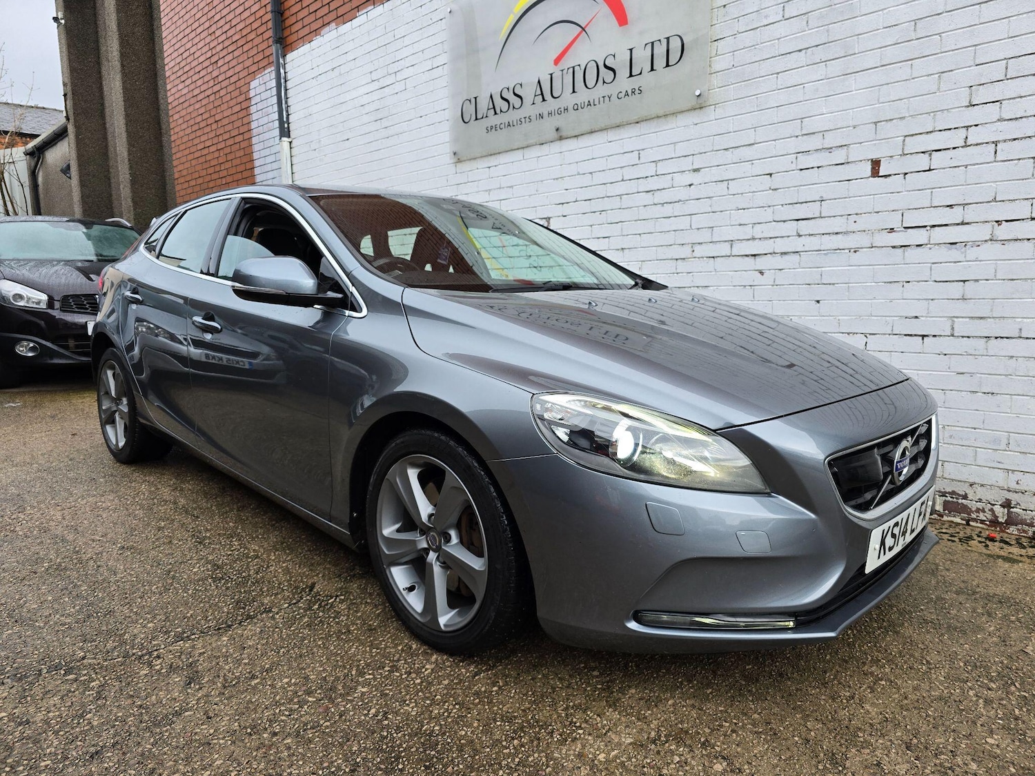 Used Volvo V40 2014 for sale - 76976646: Photo 7