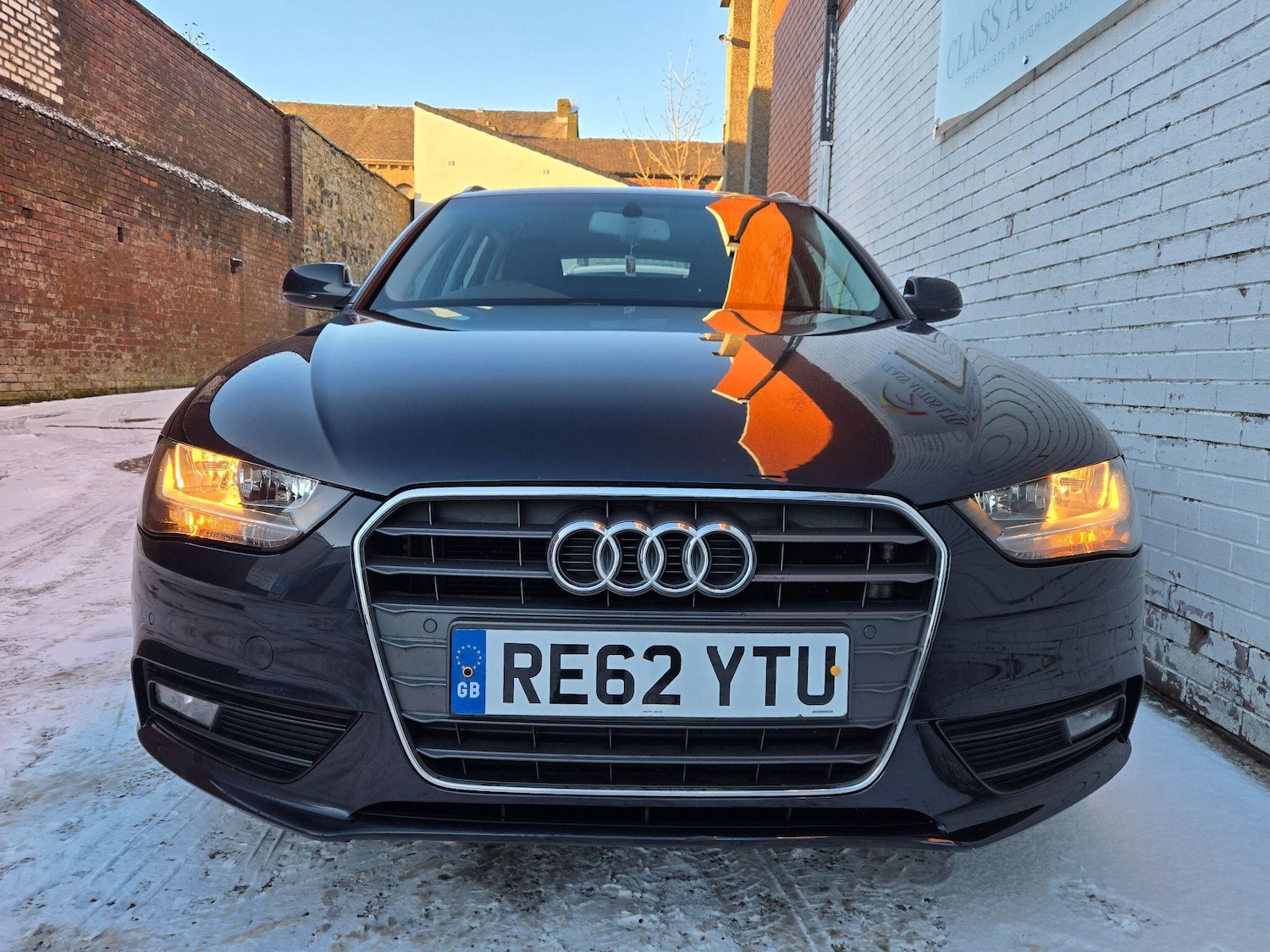 Used Audi A4 2012 for sale - 77120553: Photo 2