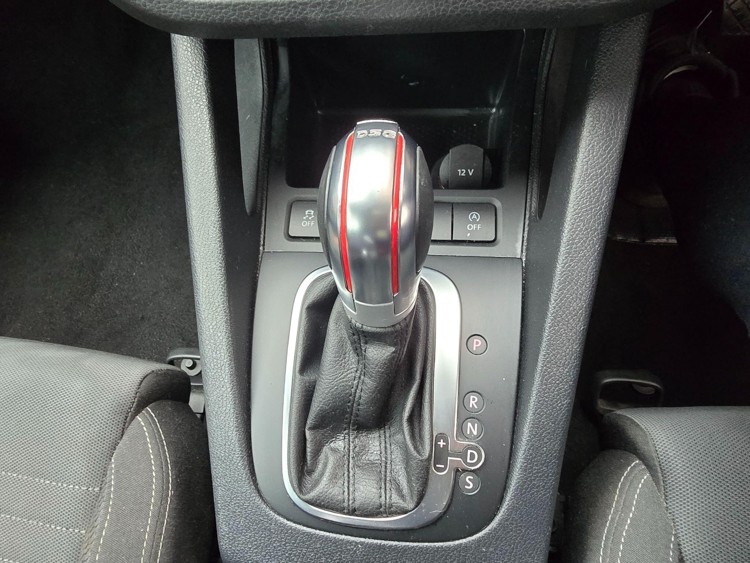 Used Volkswagen Scirocco 2013 for sale - 76314369: Photo 12