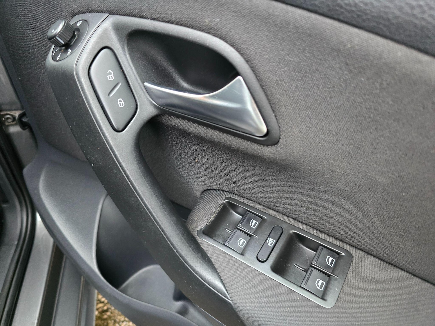 Used Volkswagen Polo 2011 for sale - 76136729: Photo 19