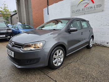 Used Volkswagen Polo 2011 for sale - 76136729: Photo