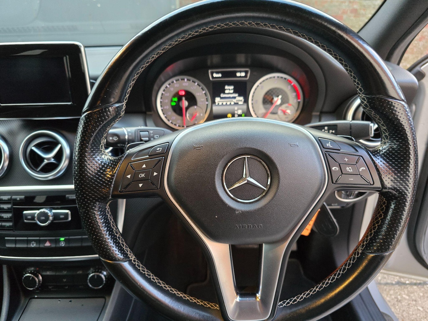 Used Mercedes-Benz A-Class 2015 for sale - 76521557: Photo 22