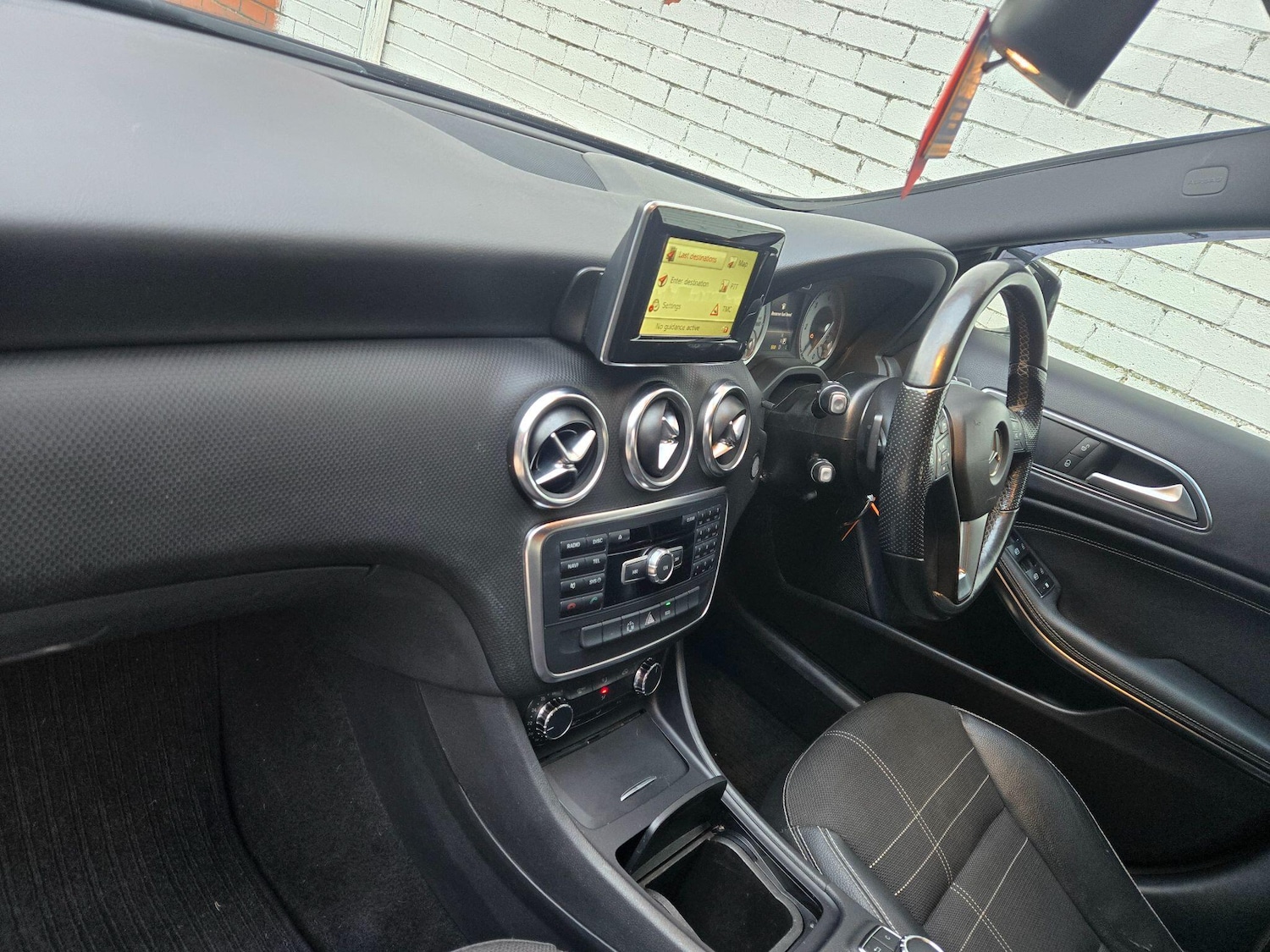 Used Mercedes-Benz A-Class 2014 for sale - 77376409: Photo 12