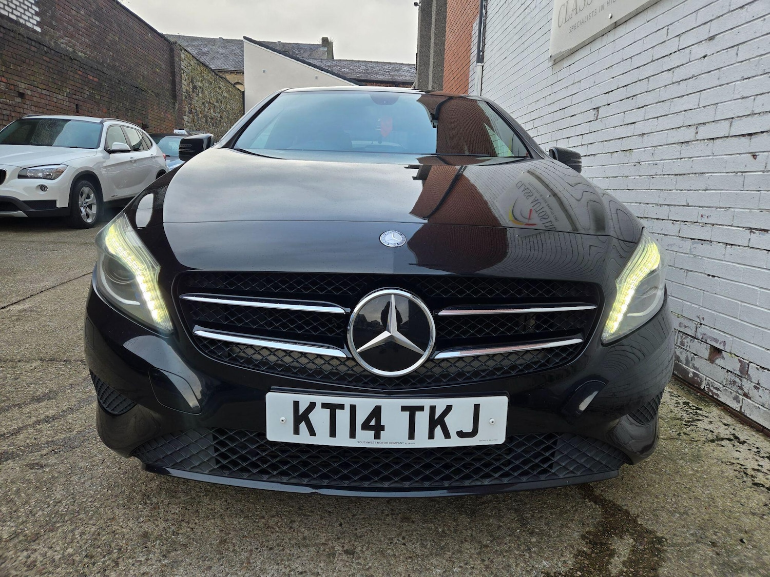 Used Mercedes-Benz A-Class 2014 for sale - 77376409: Photo 2