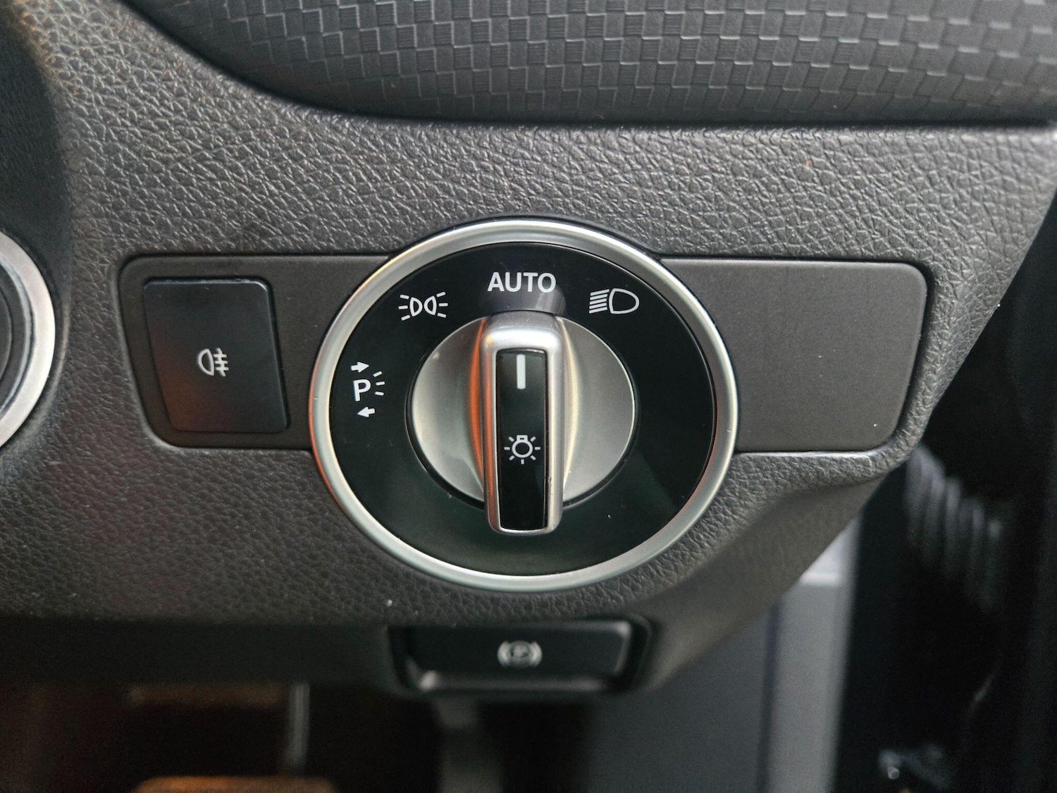 Used Mercedes-Benz A-Class 2014 for sale - 77376409: Photo 20