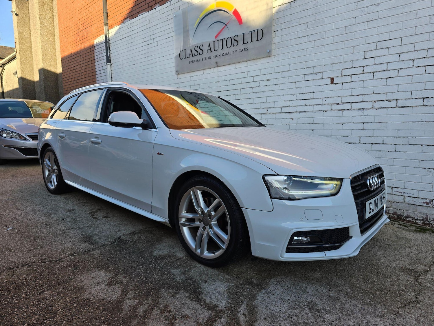 Used Audi A4 2014 for sale - 76780756: Photo 6
