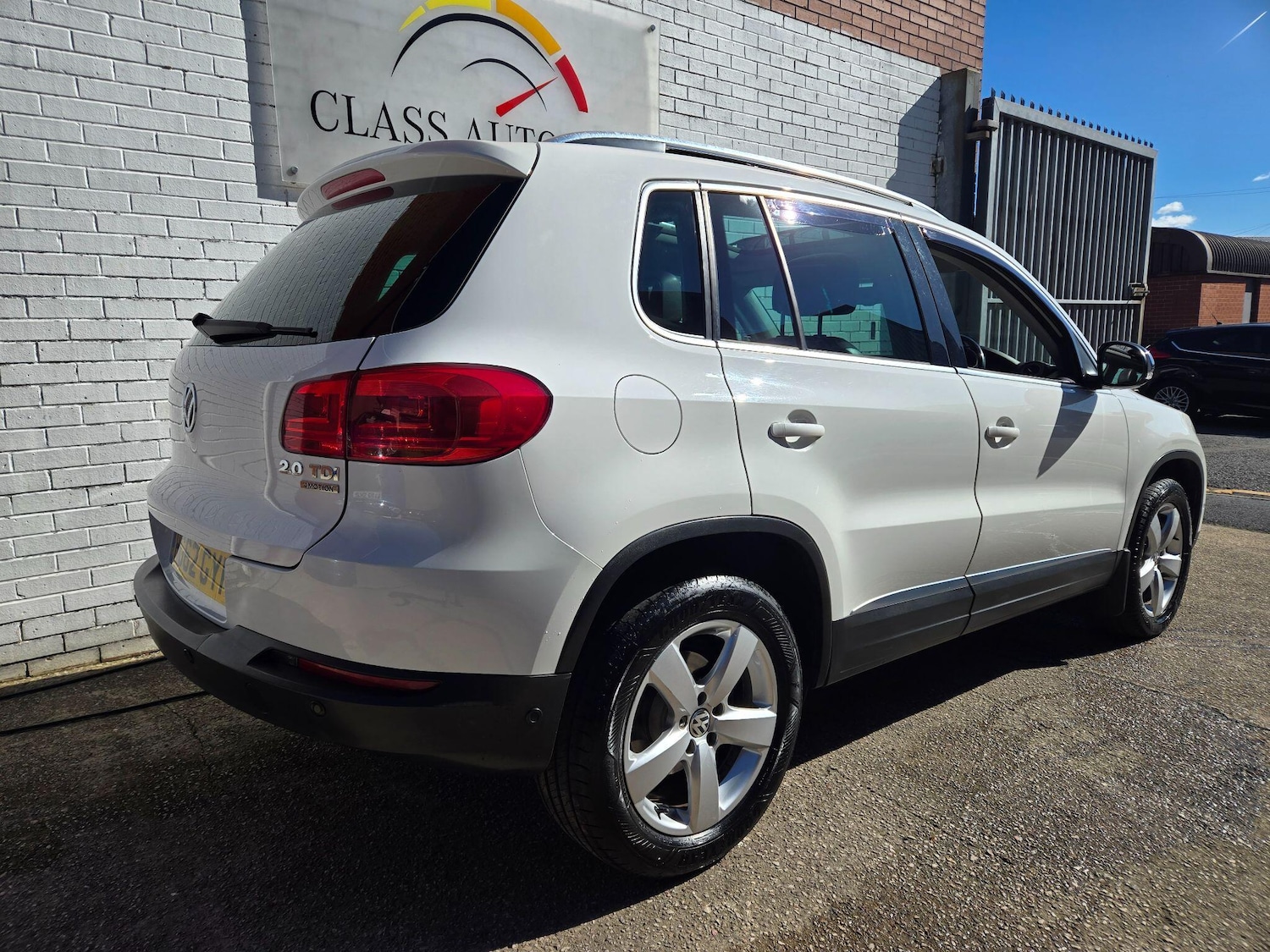 Used Volkswagen Tiguan 2012 for sale - 76031564: Photo 11