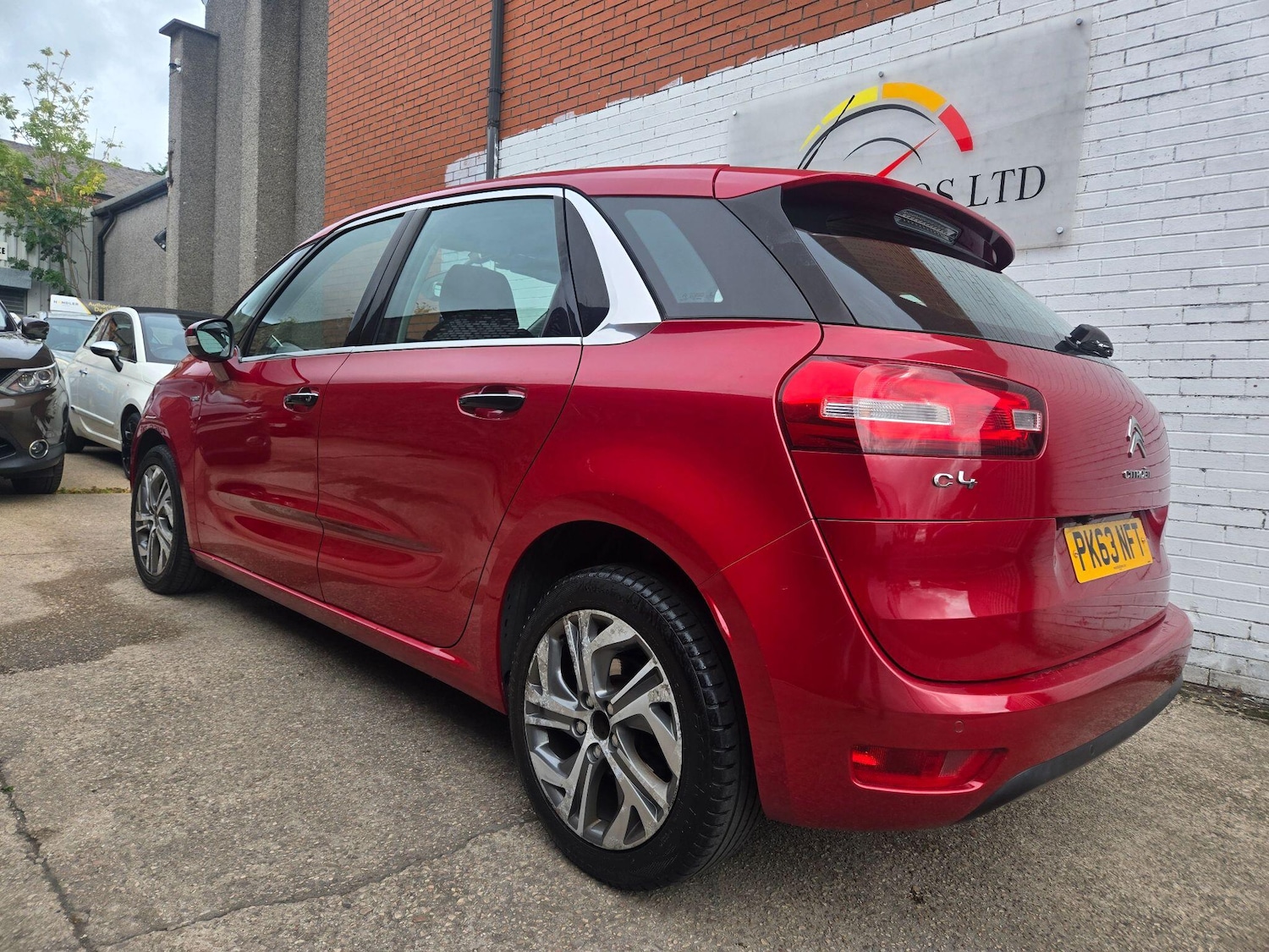 Vehicle 5