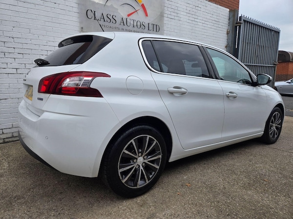 Used Peugeot 308 2016 for sale - 76284166: Photo 11