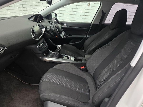 Used Peugeot 308 2016 for sale - 76284166: Photo 31