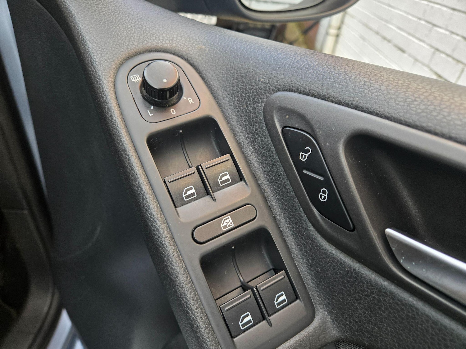 Used Volkswagen Golf 2011 for sale - 77892827: Photo 17