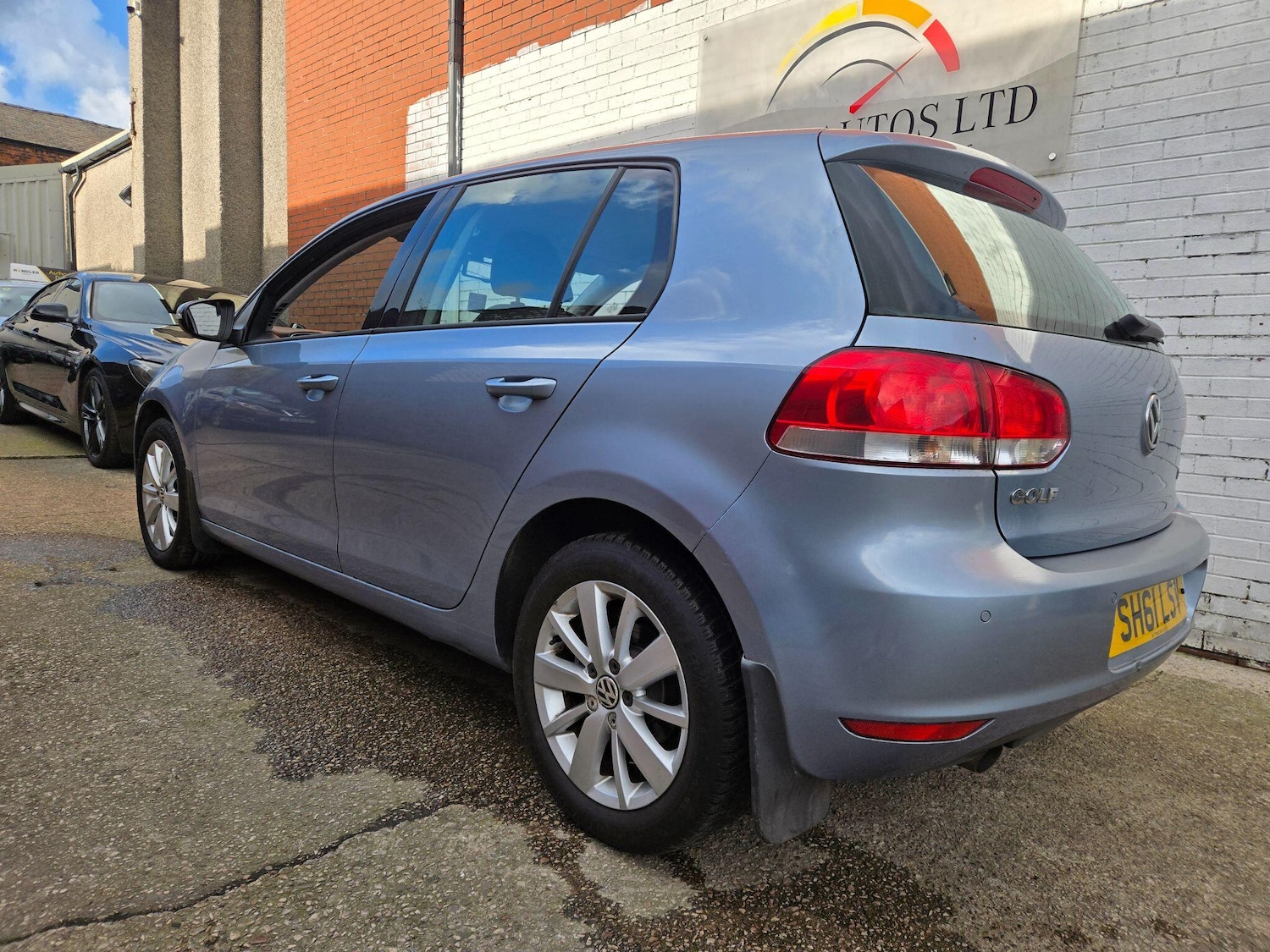 Used Volkswagen Golf 2011 for sale - 77892827: Photo 4