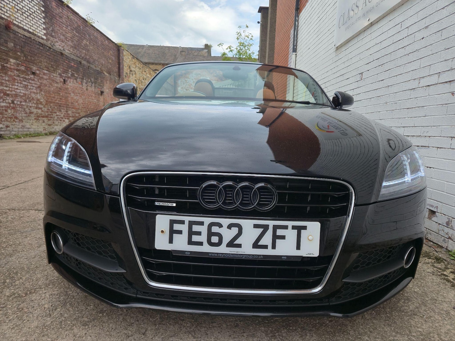 Used Audi TT 2012 for sale - 76989312: Photo 4