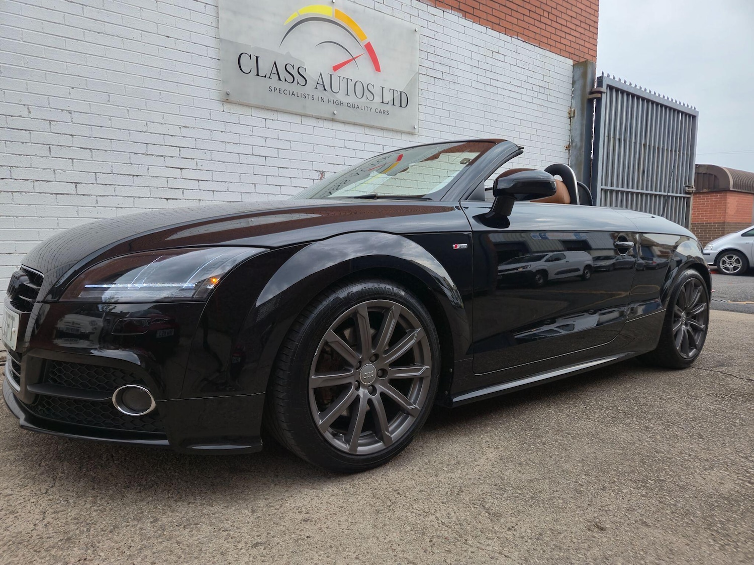 Used Audi TT 2012 for sale - 76989312: Photo 5