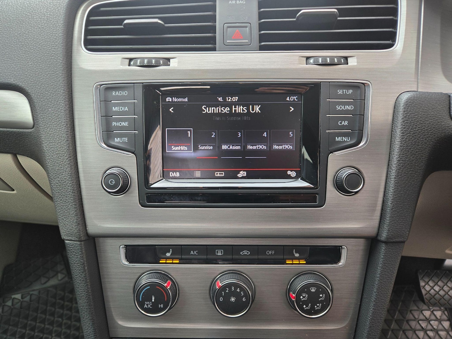 Used Volkswagen Golf 2014 for sale - 77441115: Photo 21