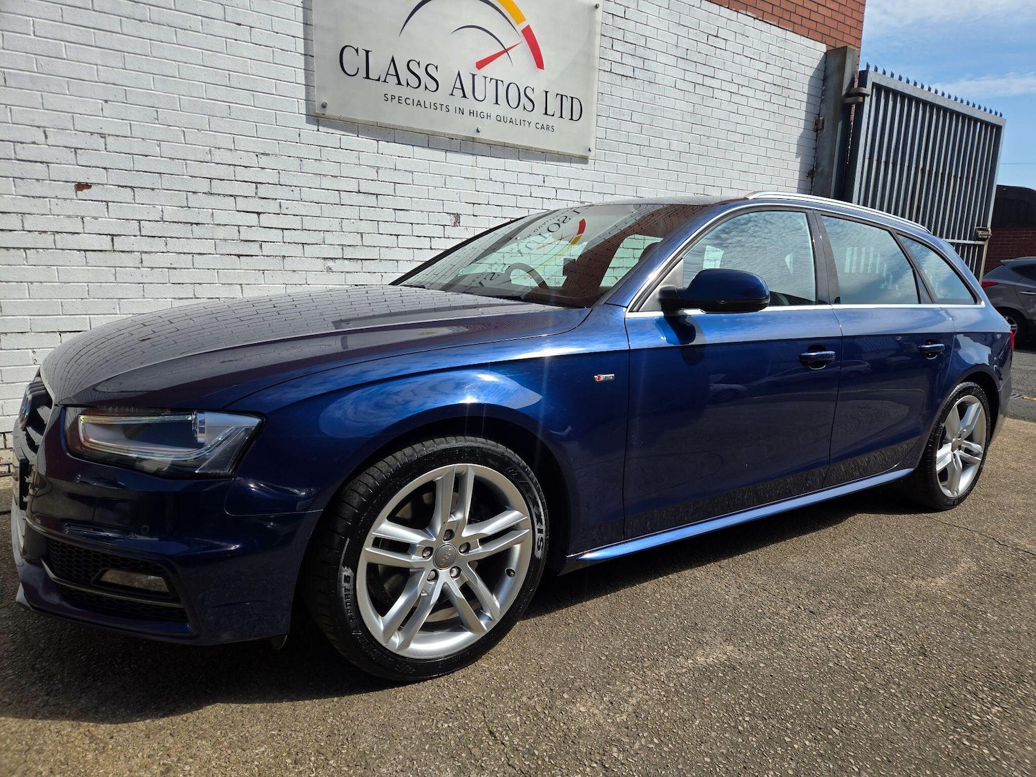 Used Audi A4 2015 for sale - 78170584: Photo 4