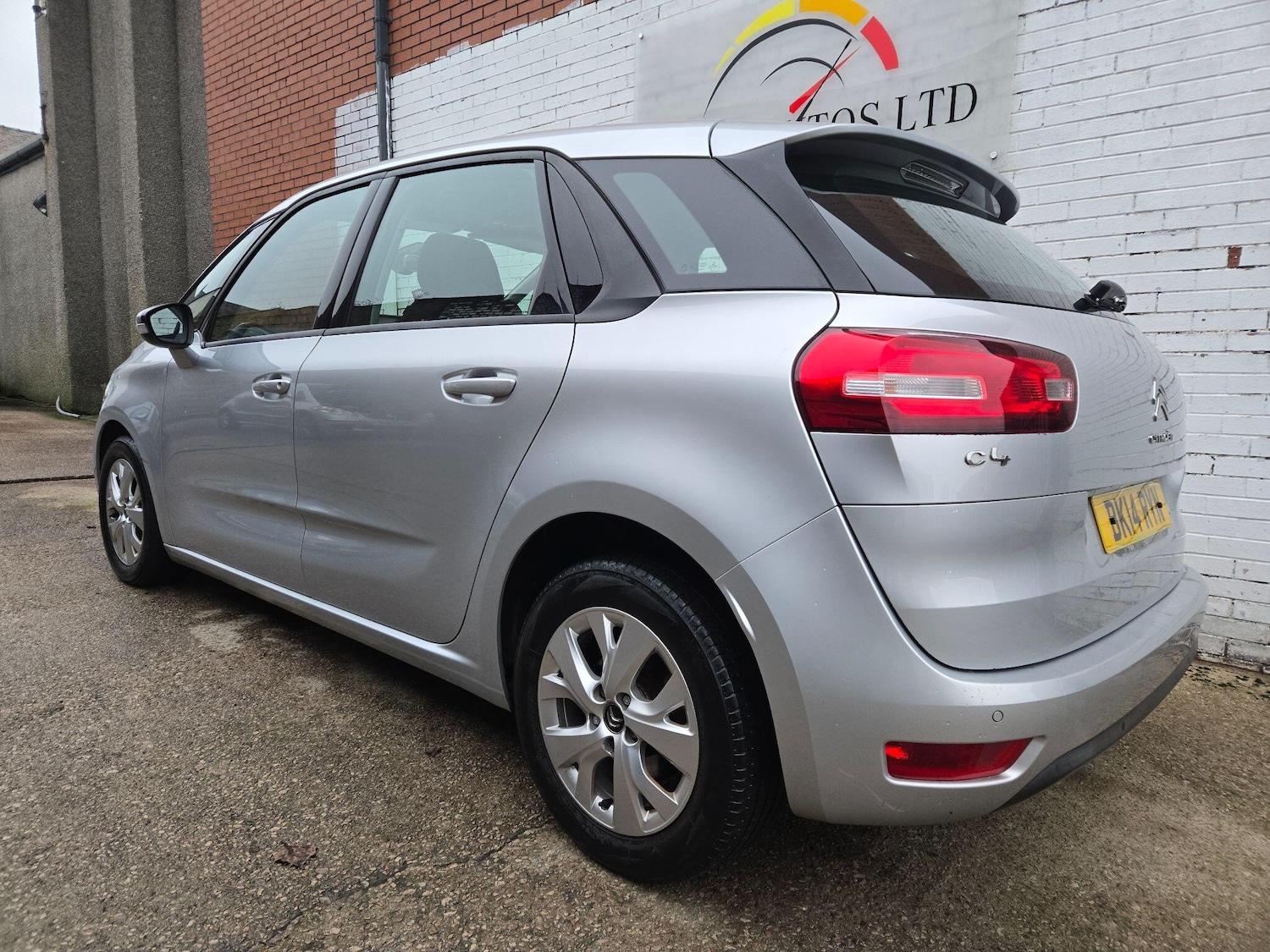 Used Citroen C4 Picasso 2014 for sale - 77143790: Photo 5