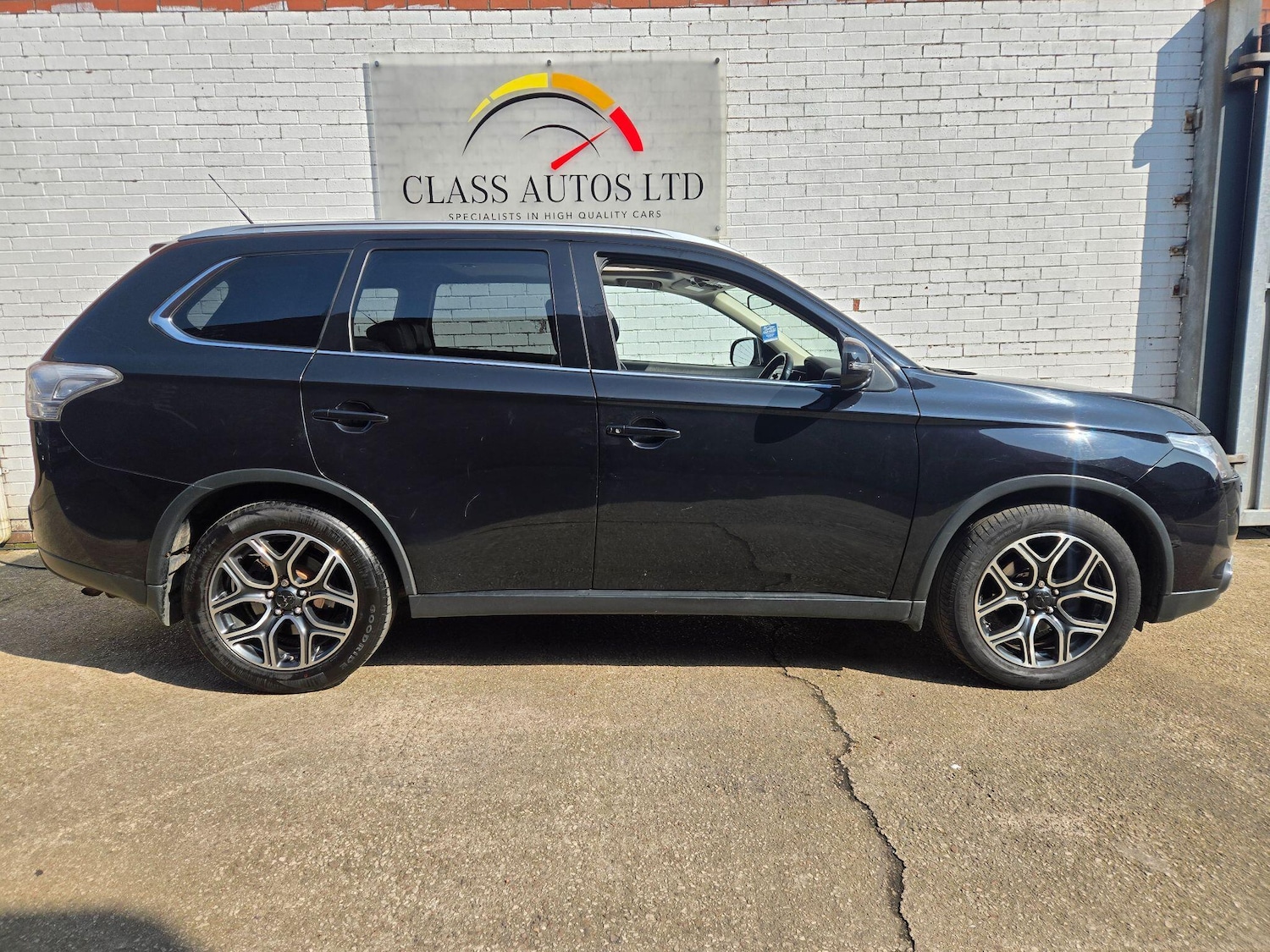 Used Mitsubishi Outlander 2015 for sale - 77977944: Photo 10