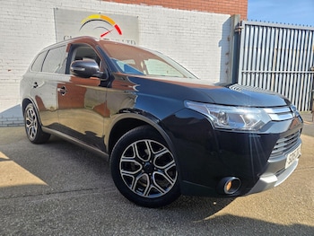 Used Mitsubishi Outlander 2015 for sale - 77977944: Photo