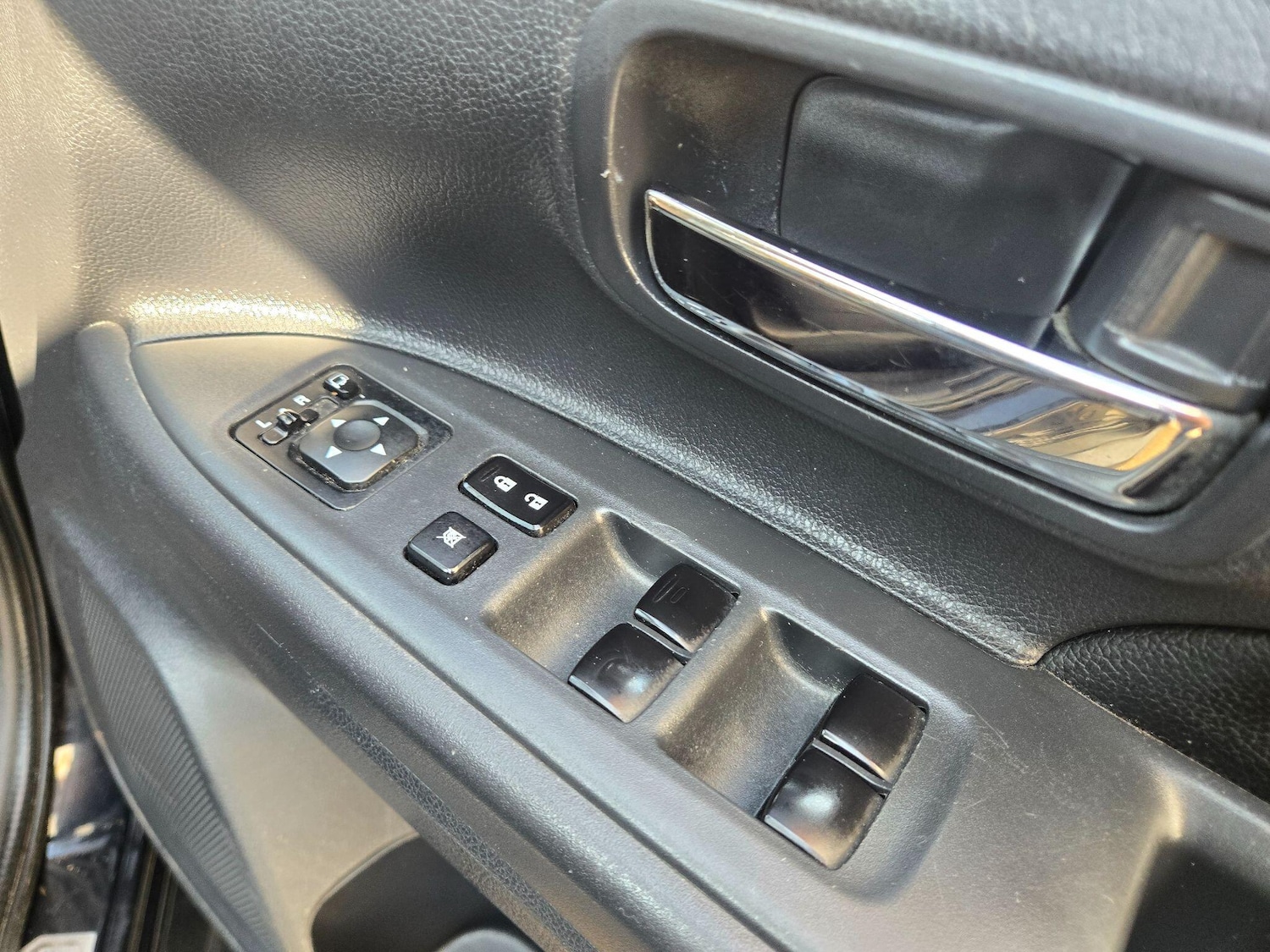 Used Mitsubishi Outlander 2015 for sale - 77977944: Photo 36