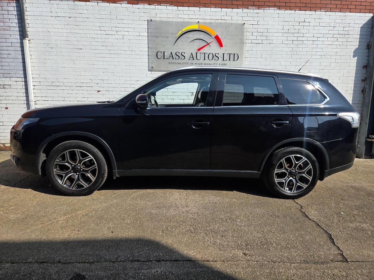 Used Mitsubishi Outlander 2015 for sale - 77977944: Photo 8