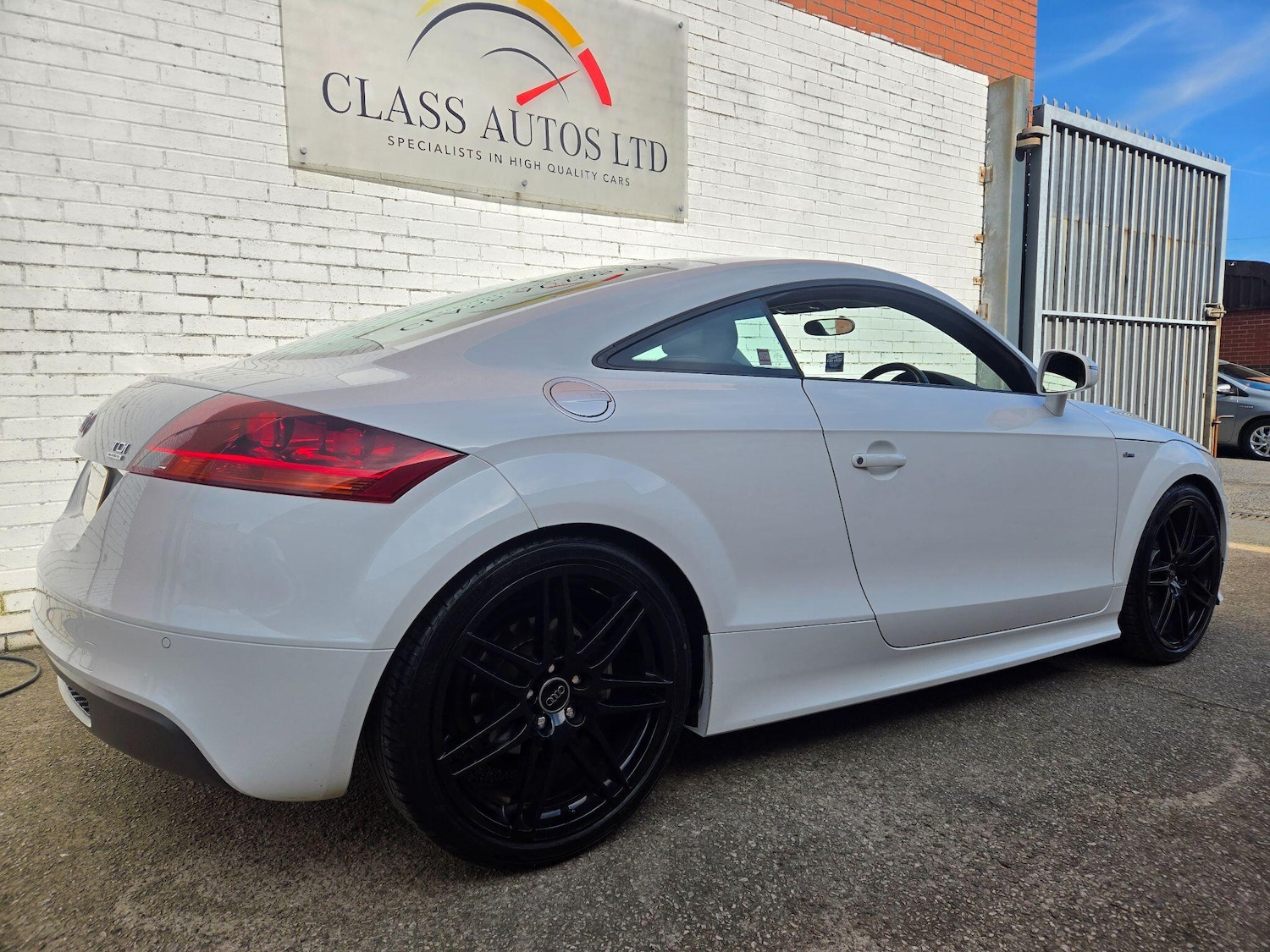 Used Audi TT 2011 for sale - 78148218: Photo 11