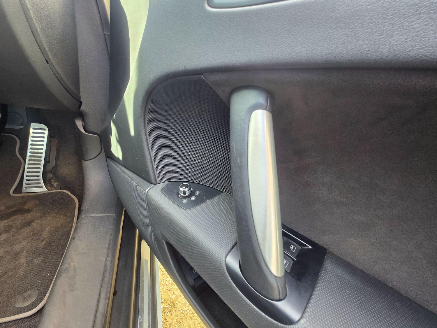 Used Audi TT 2011 for sale - 78148218: Photo 23