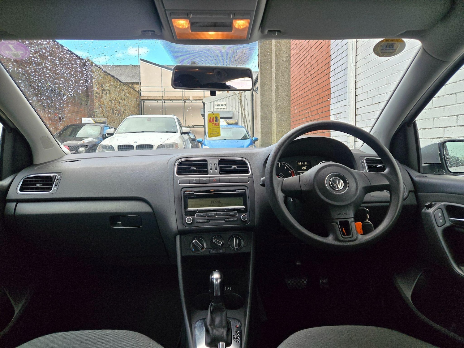 Used Volkswagen Polo 2011 for sale - 76991483: Photo 13