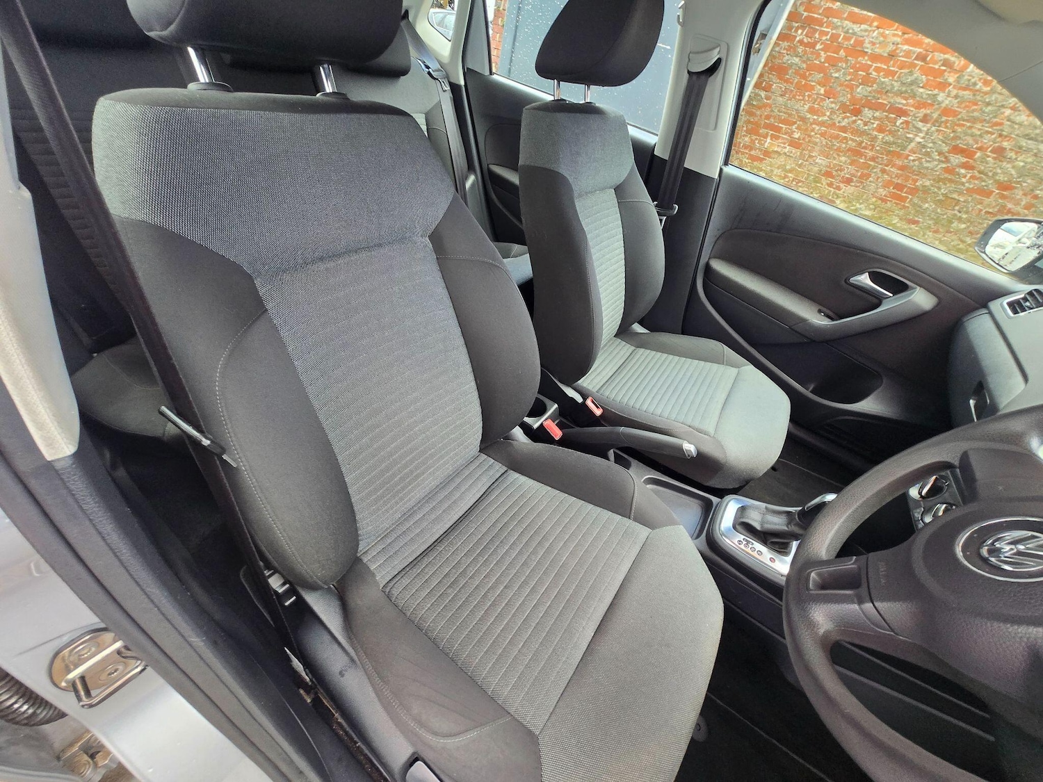 Used Volkswagen Polo 2011 for sale - 76991483: Photo 16