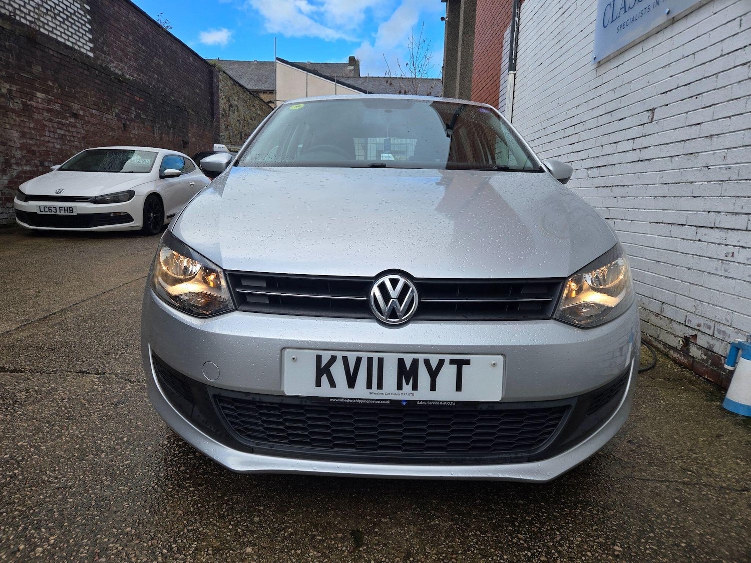 Used Volkswagen Polo 2011 for sale - 76991483: Photo 2