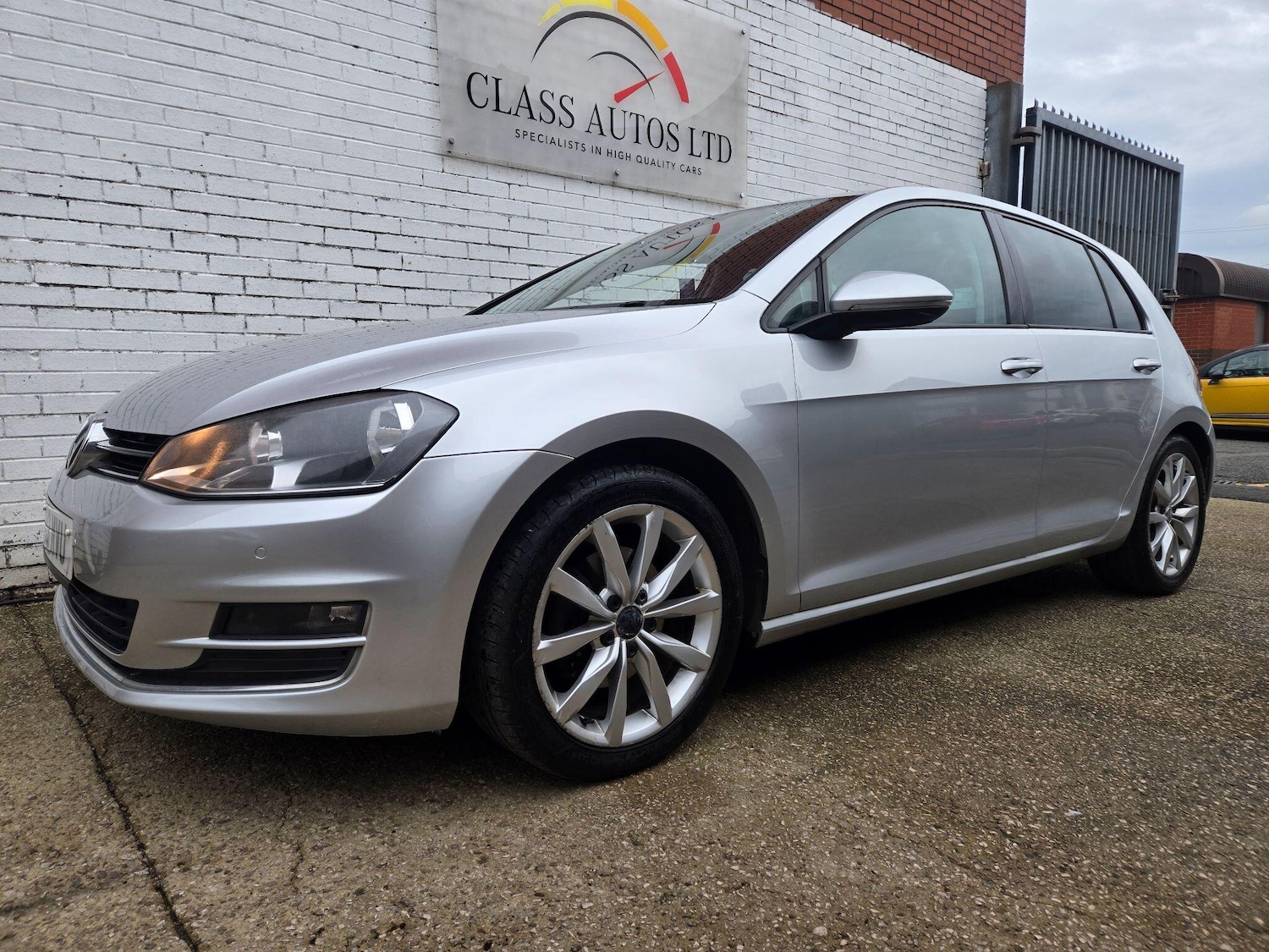 Used Volkswagen Golf 2013 for sale - 76485145: Photo 4