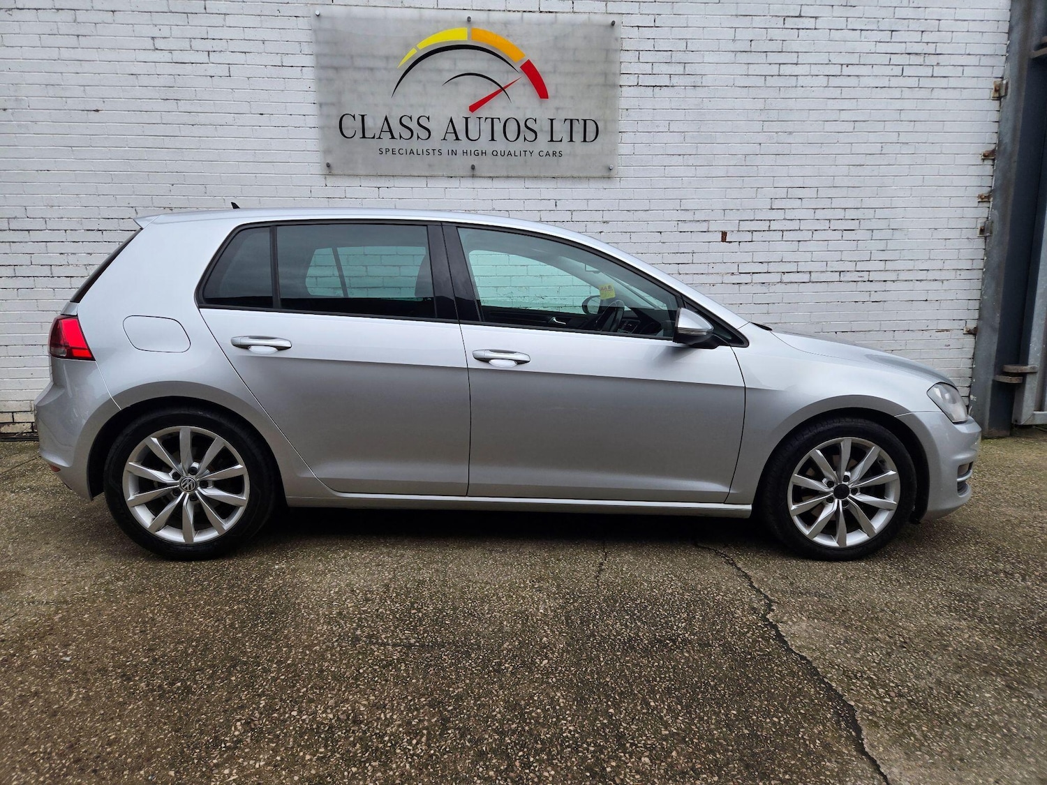 Used Volkswagen Golf 2013 for sale - 76485145: Photo 9