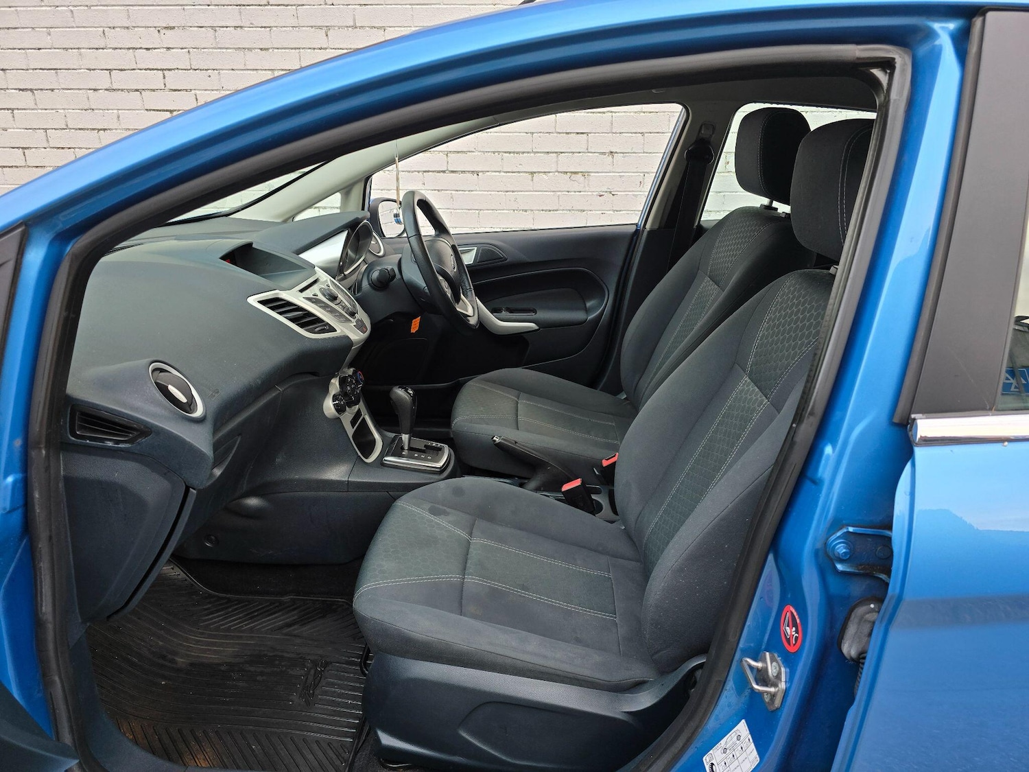 Used Ford Fiesta 2012 for sale - 77074099: Photo 22