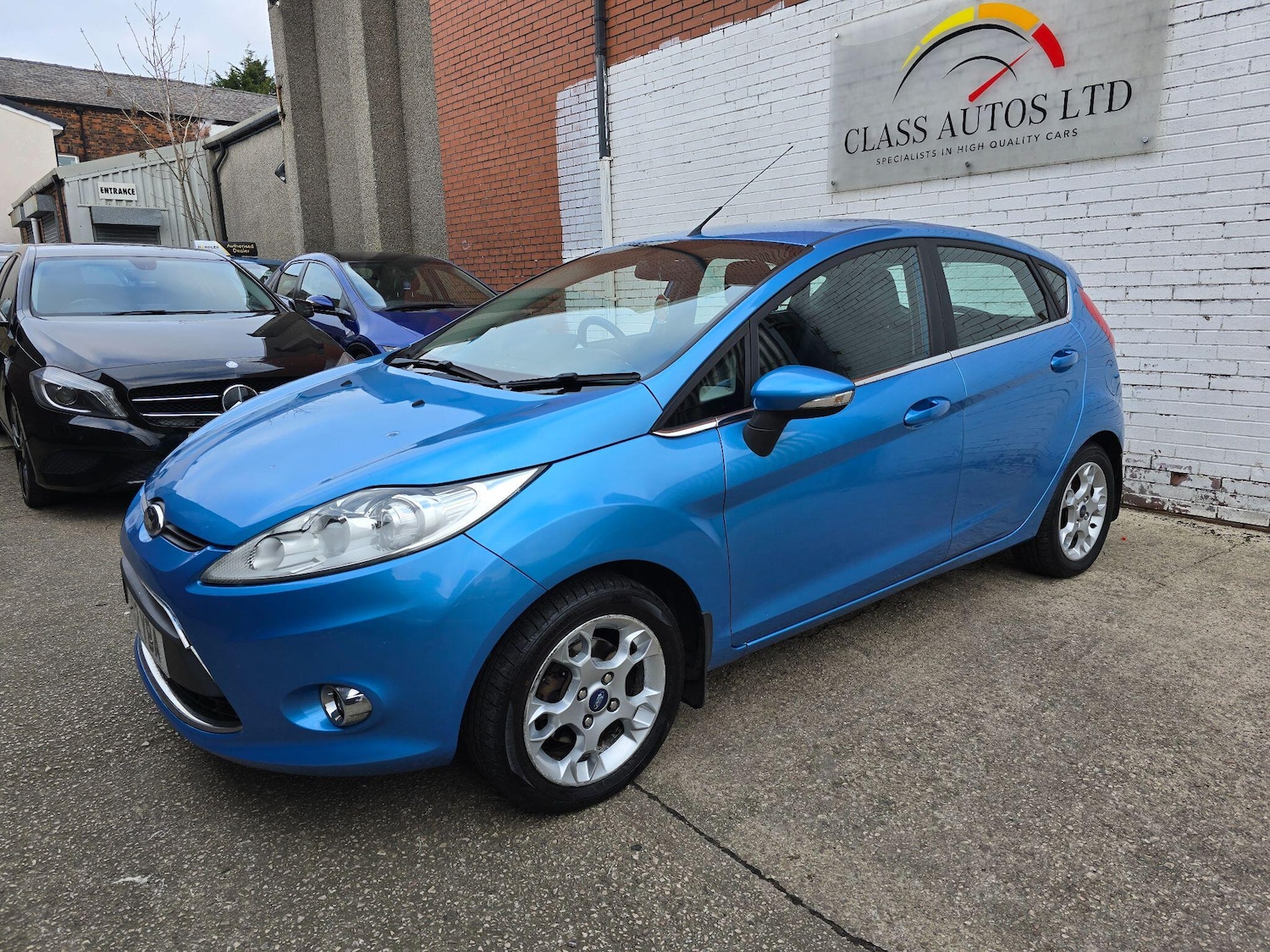 Used Ford Fiesta 2012 for sale - 77074099: Photo 4