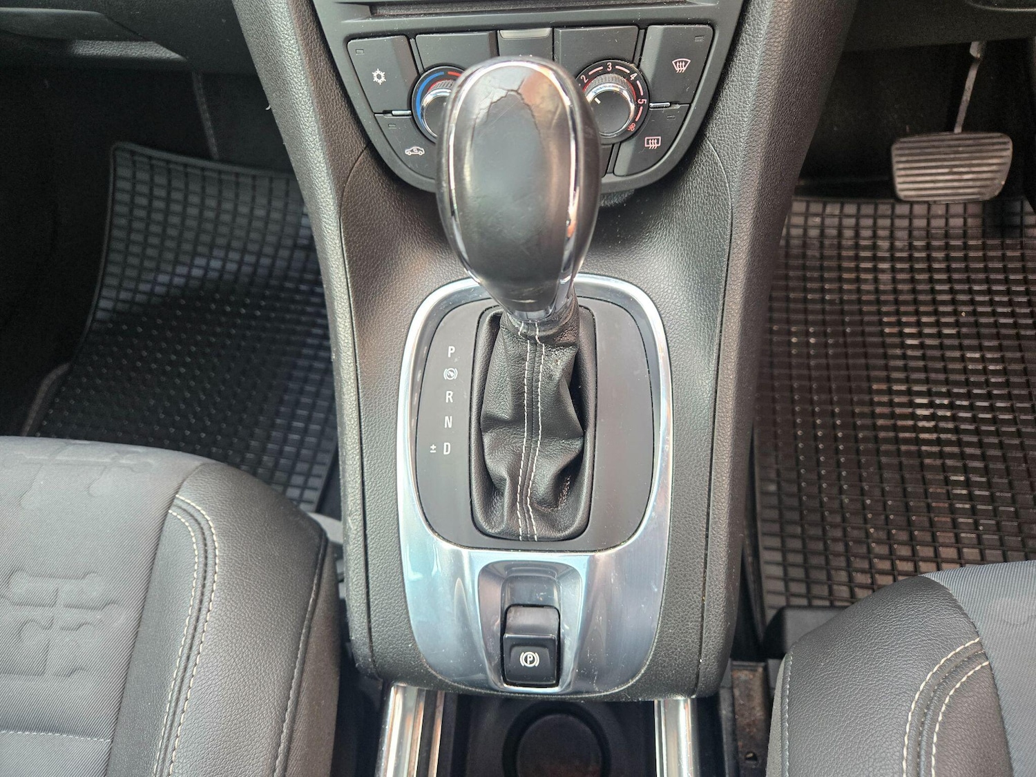 Used Vauxhall Meriva 2012 for sale - 77267674: Photo 17