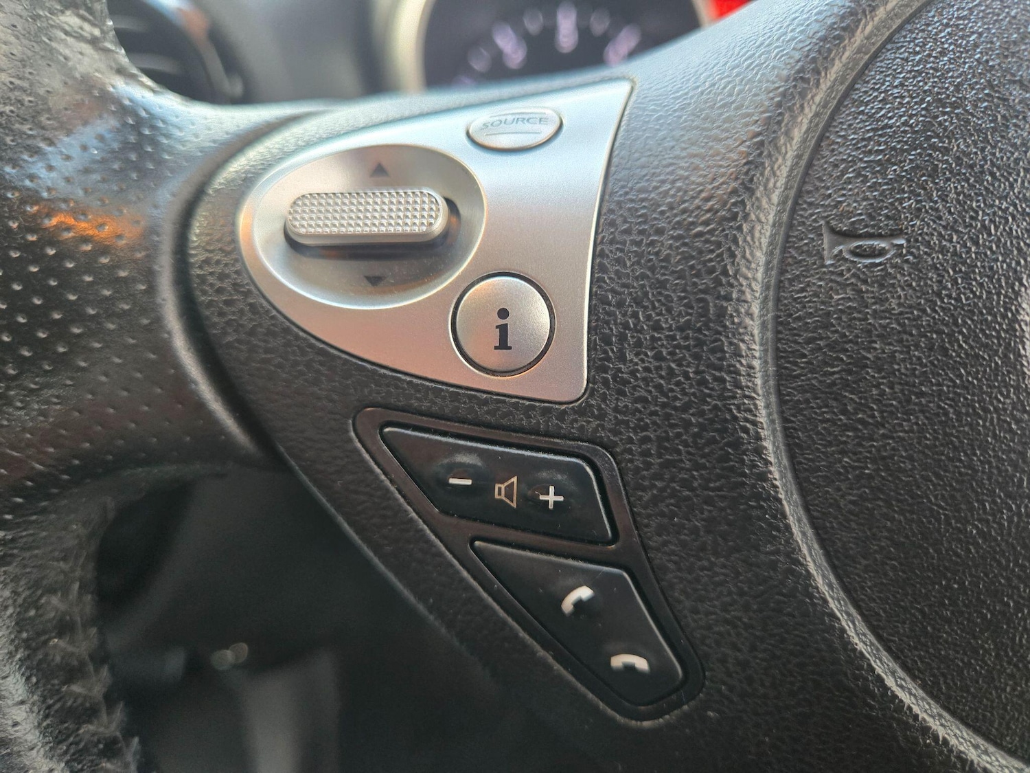 Used Nissan Juke 2013 for sale - 77238121: Photo 21