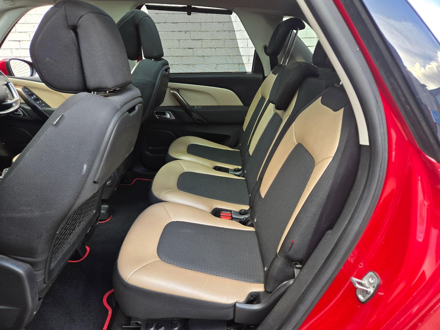 Used Citroen C4 Picasso 2013 for sale - 76408546: Photo 15