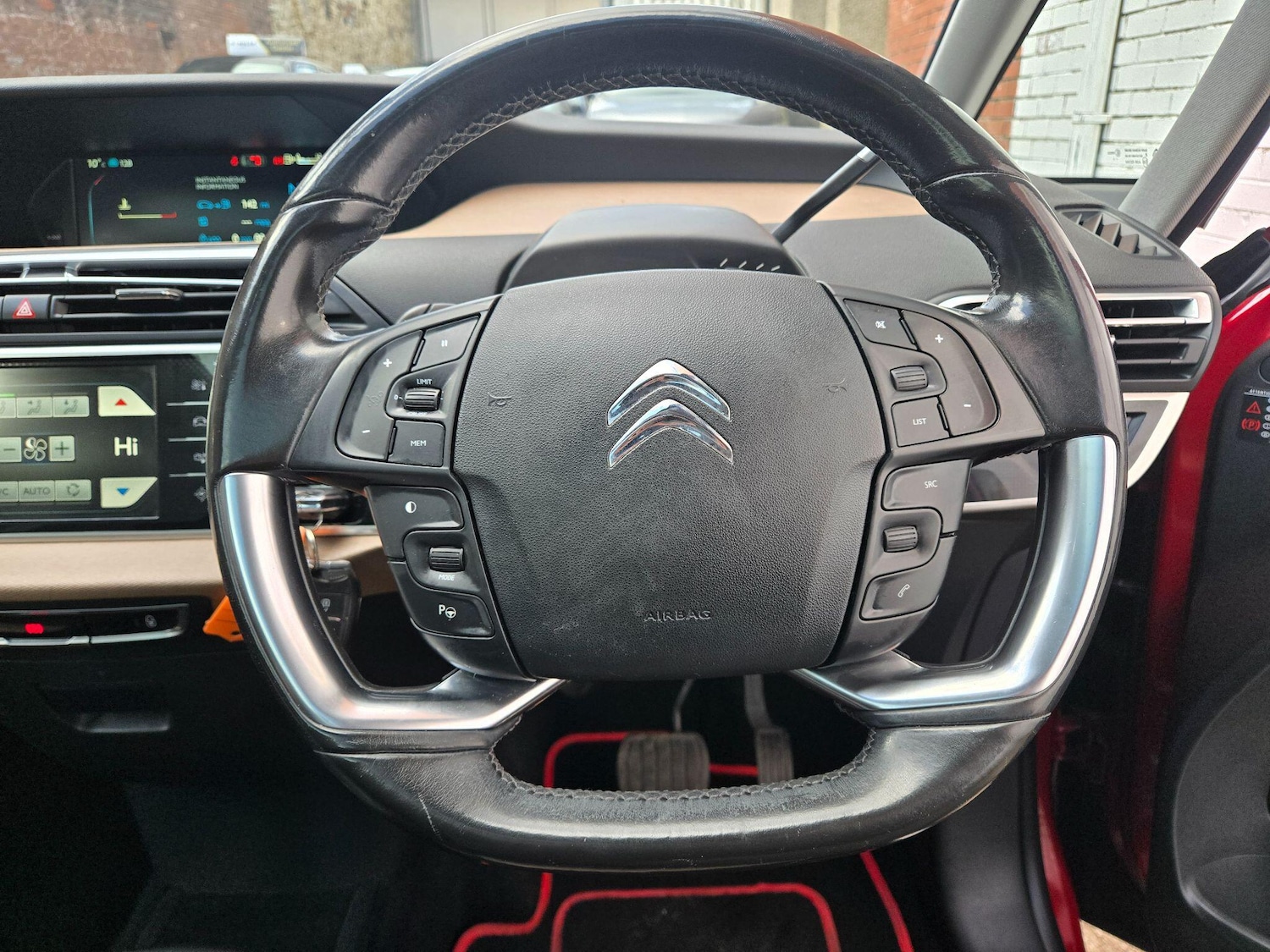 Used Citroen C4 Picasso 2013 for sale - 76408546: Photo 23