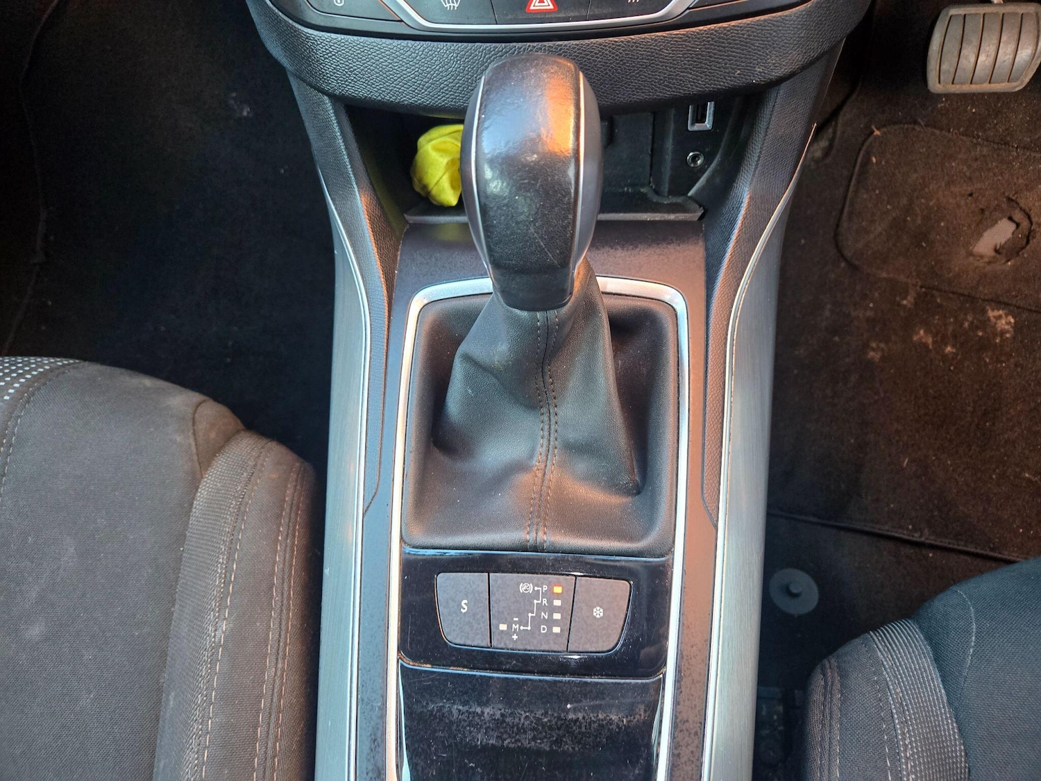 Used Peugeot 308 2015 for sale - 76645957: Photo 15