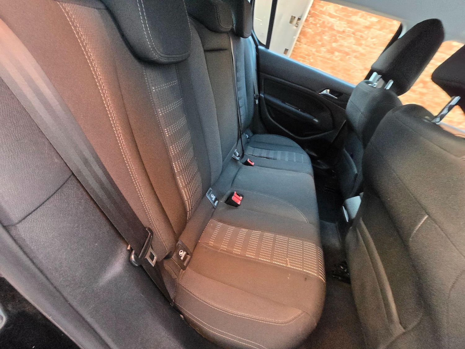 Used Peugeot 308 2015 for sale - 76645957: Photo 18